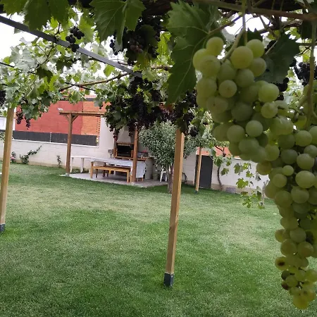 Miradoralaribera Rural Holiday home *