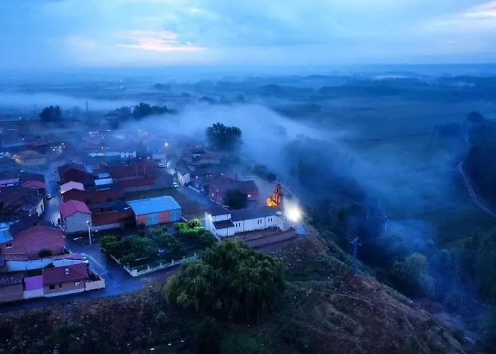 Dom wakacyjny Miradoralaribera Rural Alcoba de la Ribera