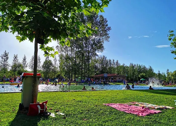 Dom wakacyjny Miradoralaribera Rural Alcoba de la Ribera